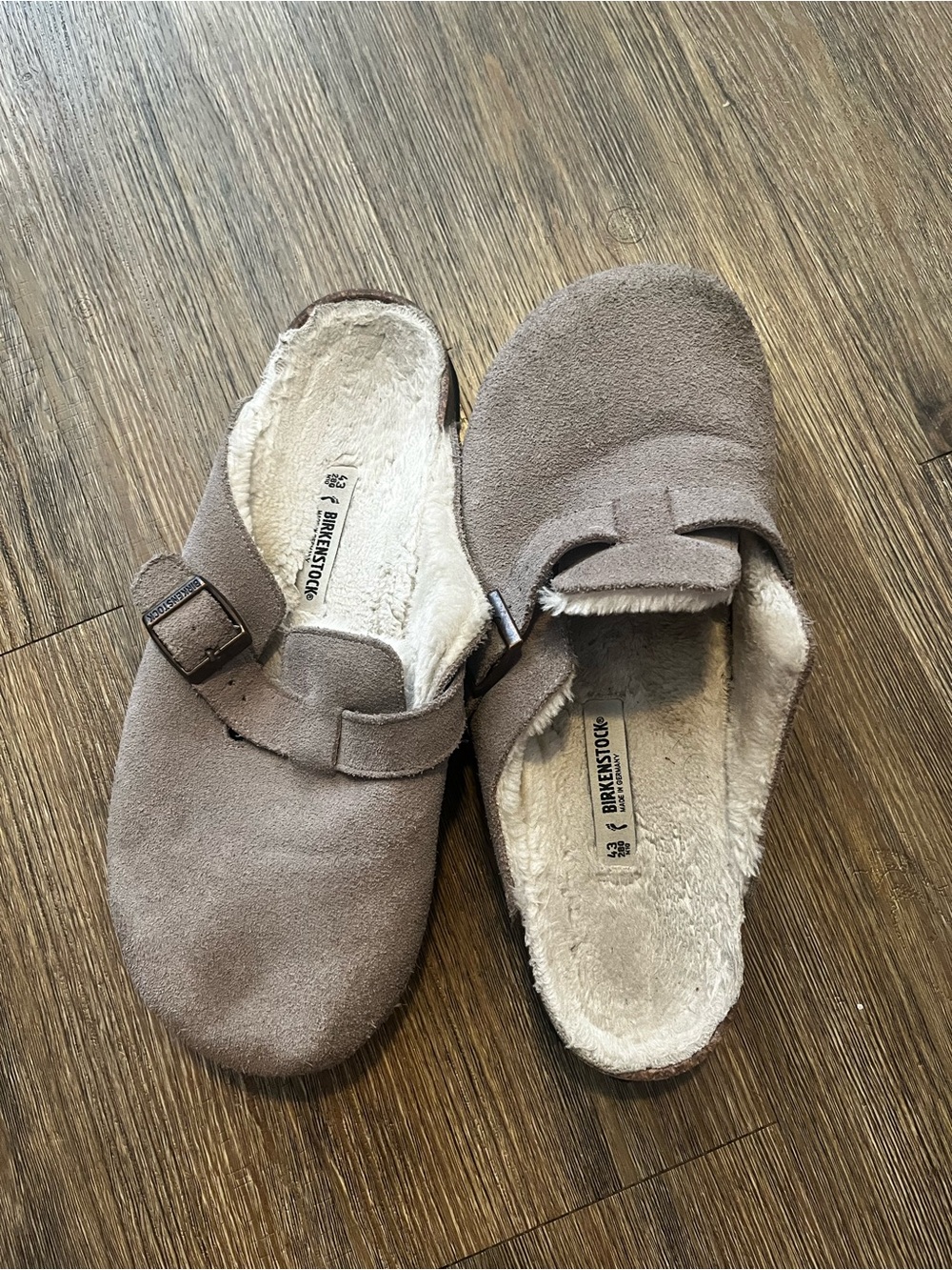 Birkenstock Shearling-Lined Suede Clogs in Taupe
